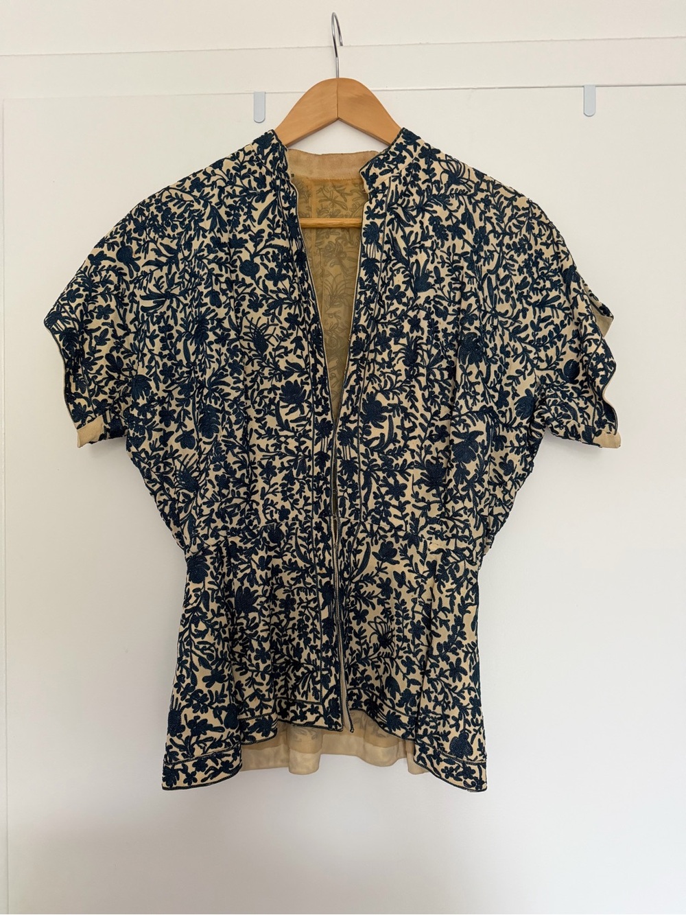 Floral Embroidered Short Sleeve Blouse in Navy and Cream